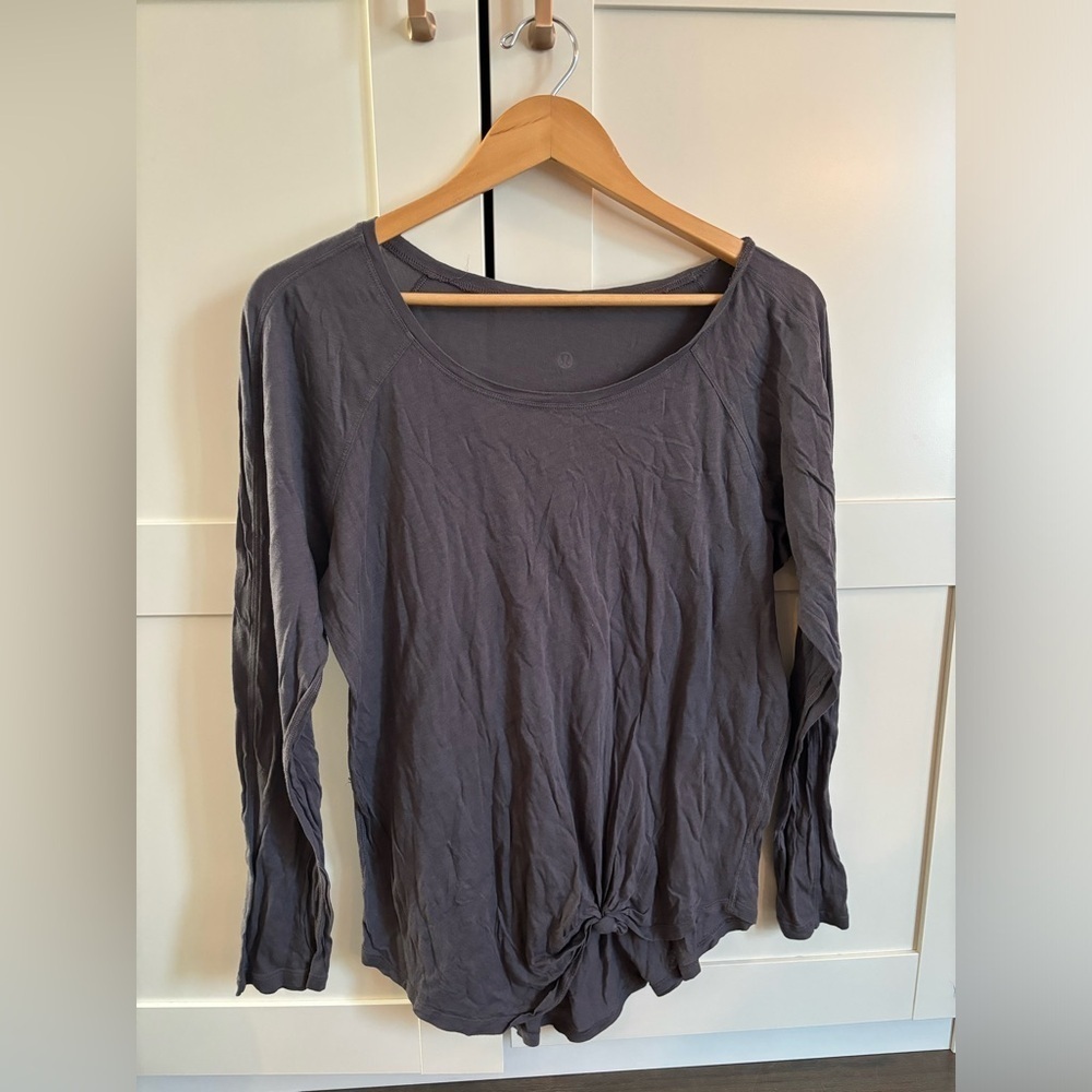 Lululemon Long Sleeve Shirt purple gray size 8 Yoga Pilates Athleisure casual